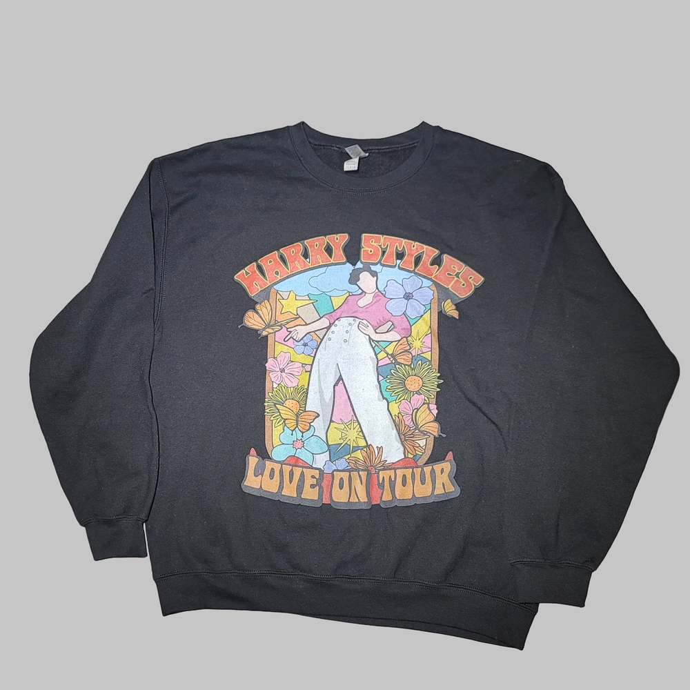 Harry Styles Love On Tour Sweatshirt Gildan Heavy Blend Graphic Crewneck Large